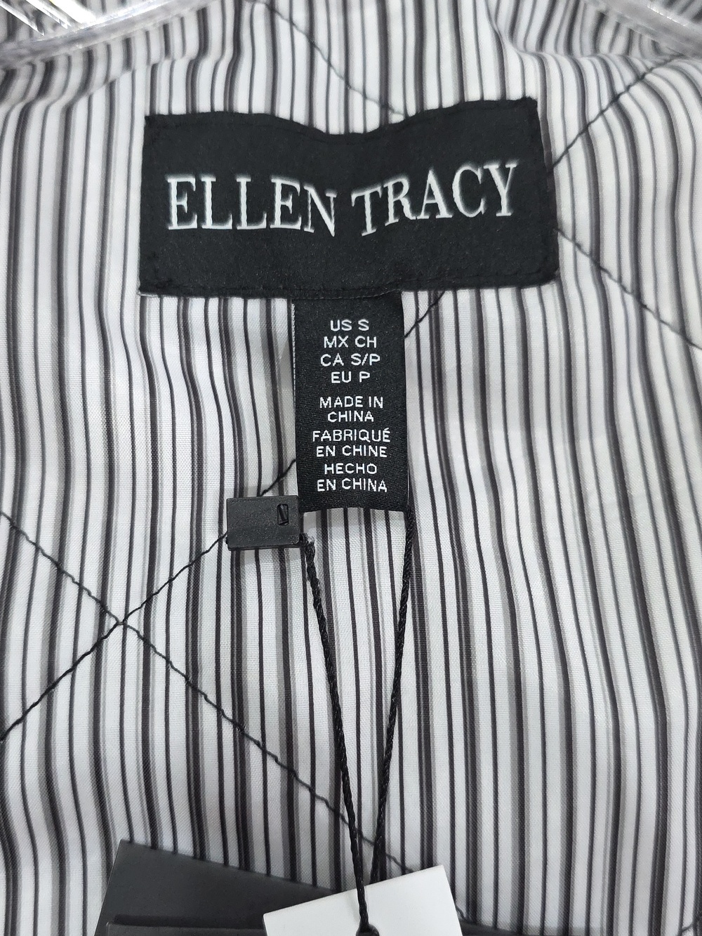 Ellen Tracy Tan Trench Coat Classic Design - Picture 6 of 6